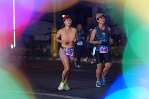 BIB: 44665, 44270
                            <button type="button" onclick="openModal(17329422)" class="btn btn-primary btn-sm float-right btn-popup" data-toggle="modal" data-target=".modal-high-quality">
                        <i class="fas fa-shopping-cart"></i> Add to Cart
                    </button>
                                            <button type="button" onclick="isThisMe(17329422, true)" class="btn btn-success btn-sm float-right btn-popup btn-isme hidden" data-toggle="tooltip" data-placement="bottom" title="นี่คือรูปของคุณใช่ไหม คลิกที่นี่เพื่อเอาเข้าอัลบั้ม">
                        <i class="fas fa-plus"></i> Add to album
                    </button>
                    <button type="button" onclick="isThisMe(17329422, false)" class="btn btn-warning btn-sm float-right btn-popup btn-isnotme hidden">
                        <i class="fas fa-ban"></i> Remove from album
                    </button>