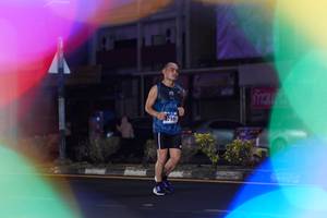 BIB: 4799
                            <button type="button" onclick="openModal(17318351)" class="btn btn-primary btn-sm float-right btn-popup" data-toggle="modal" data-target=".modal-high-quality">
                        <i class="fas fa-shopping-cart"></i> Add to Cart
                    </button>
                                            <button type="button" onclick="isThisMe(17318351, true)" class="btn btn-success btn-sm float-right btn-popup btn-isme hidden" data-toggle="tooltip" data-placement="bottom" title="นี่คือรูปของคุณใช่ไหม คลิกที่นี่เพื่อเอาเข้าอัลบั้ม">
                        <i class="fas fa-plus"></i> Add to album
                    </button>
                    <button type="button" onclick="isThisMe(17318351, false)" class="btn btn-warning btn-sm float-right btn-popup btn-isnotme hidden">
                        <i class="fas fa-ban"></i> Remove from album
                    </button>