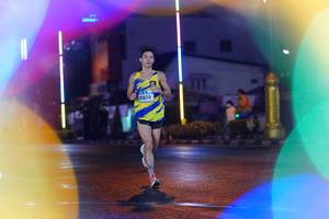 BIB: 41024
                            <button type="button" onclick="openModal(16226897)" class="btn btn-primary btn-sm float-right btn-popup" data-toggle="modal" data-target=".modal-high-quality">
                        <i class="fas fa-shopping-cart"></i> Add to Cart
                    </button>
                                            <button type="button" onclick="isThisMe(16226897, true)" class="btn btn-success btn-sm float-right btn-popup btn-isme hidden" data-toggle="tooltip" data-placement="bottom" title="นี่คือรูปของคุณใช่ไหม คลิกที่นี่เพื่อเอาเข้าอัลบั้ม">
                        <i class="fas fa-plus"></i> Add to album
                    </button>
                    <button type="button" onclick="isThisMe(16226897, false)" class="btn btn-warning btn-sm float-right btn-popup btn-isnotme hidden">
                        <i class="fas fa-ban"></i> Remove from album
                    </button>