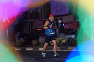 BIB: 111, 42331
                            <button type="button" onclick="openModal(17333994)" class="btn btn-primary btn-sm float-right btn-popup" data-toggle="modal" data-target=".modal-high-quality">
                        <i class="fas fa-shopping-cart"></i> Add to Cart
                    </button>
                                            <button type="button" onclick="isThisMe(17333994, true)" class="btn btn-success btn-sm float-right btn-popup btn-isme hidden" data-toggle="tooltip" data-placement="bottom" title="นี่คือรูปของคุณใช่ไหม คลิกที่นี่เพื่อเอาเข้าอัลบั้ม">
                        <i class="fas fa-plus"></i> Add to album
                    </button>
                    <button type="button" onclick="isThisMe(17333994, false)" class="btn btn-warning btn-sm float-right btn-popup btn-isnotme hidden">
                        <i class="fas fa-ban"></i> Remove from album
                    </button>