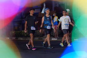 BIB: 41397, 4079, 40752
                            <button type="button" onclick="openModal(17332294)" class="btn btn-primary btn-sm float-right btn-popup" data-toggle="modal" data-target=".modal-high-quality">
                        <i class="fas fa-shopping-cart"></i> Add to Cart
                    </button>
                                            <button type="button" onclick="isThisMe(17332294, true)" class="btn btn-success btn-sm float-right btn-popup btn-isme hidden" data-toggle="tooltip" data-placement="bottom" title="นี่คือรูปของคุณใช่ไหม คลิกที่นี่เพื่อเอาเข้าอัลบั้ม">
                        <i class="fas fa-plus"></i> Add to album
                    </button>
                    <button type="button" onclick="isThisMe(17332294, false)" class="btn btn-warning btn-sm float-right btn-popup btn-isnotme hidden">
                        <i class="fas fa-ban"></i> Remove from album
                    </button>