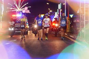 BIB: 42725
                            <button type="button" onclick="openModal(17298332)" class="btn btn-primary btn-sm float-right btn-popup" data-toggle="modal" data-target=".modal-high-quality">
                        <i class="fas fa-shopping-cart"></i> Add to Cart
                    </button>
                                            <button type="button" onclick="isThisMe(17298332, true)" class="btn btn-success btn-sm float-right btn-popup btn-isme hidden" data-toggle="tooltip" data-placement="bottom" title="นี่คือรูปของคุณใช่ไหม คลิกที่นี่เพื่อเอาเข้าอัลบั้ม">
                        <i class="fas fa-plus"></i> Add to album
                    </button>
                    <button type="button" onclick="isThisMe(17298332, false)" class="btn btn-warning btn-sm float-right btn-popup btn-isnotme hidden">
                        <i class="fas fa-ban"></i> Remove from album
                    </button>