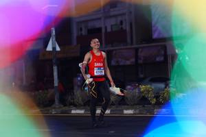 BIB: 42125
                            <button type="button" onclick="openModal(17333182)" class="btn btn-primary btn-sm float-right btn-popup" data-toggle="modal" data-target=".modal-high-quality">
                        <i class="fas fa-shopping-cart"></i> Add to Cart
                    </button>
                                            <button type="button" onclick="isThisMe(17333182, true)" class="btn btn-success btn-sm float-right btn-popup btn-isme hidden" data-toggle="tooltip" data-placement="bottom" title="นี่คือรูปของคุณใช่ไหม คลิกที่นี่เพื่อเอาเข้าอัลบั้ม">
                        <i class="fas fa-plus"></i> Add to album
                    </button>
                    <button type="button" onclick="isThisMe(17333182, false)" class="btn btn-warning btn-sm float-right btn-popup btn-isnotme hidden">
                        <i class="fas fa-ban"></i> Remove from album
                    </button>