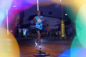 BIB: 219
                            <button type="button" onclick="openModal(16227174)" class="btn btn-primary btn-sm float-right btn-popup" data-toggle="modal" data-target=".modal-high-quality">
                        <i class="fas fa-shopping-cart"></i> Add to Cart
                    </button>
                                            <button type="button" onclick="isThisMe(16227174, true)" class="btn btn-success btn-sm float-right btn-popup btn-isme hidden" data-toggle="tooltip" data-placement="bottom" title="นี่คือรูปของคุณใช่ไหม คลิกที่นี่เพื่อเอาเข้าอัลบั้ม">
                        <i class="fas fa-plus"></i> Add to album
                    </button>
                    <button type="button" onclick="isThisMe(16227174, false)" class="btn btn-warning btn-sm float-right btn-popup btn-isnotme hidden">
                        <i class="fas fa-ban"></i> Remove from album
                    </button>