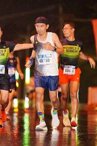 BIB: 406
                            <button type="button" onclick="openModal(17648802)" class="btn btn-primary btn-sm float-right btn-popup" data-toggle="modal" data-target=".modal-high-quality">
                        <i class="fas fa-shopping-cart"></i> Add to Cart
                    </button>
                                            <button type="button" onclick="isThisMe(17648802, true)" class="btn btn-success btn-sm float-right btn-popup btn-isme hidden" data-toggle="tooltip" data-placement="bottom" title="นี่คือรูปของคุณใช่ไหม คลิกที่นี่เพื่อเอาเข้าอัลบั้ม">
                        <i class="fas fa-plus"></i> Add to album
                    </button>
                    <button type="button" onclick="isThisMe(17648802, false)" class="btn btn-warning btn-sm float-right btn-popup btn-isnotme hidden">
                        <i class="fas fa-ban"></i> Remove from album
                    </button>