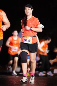 BIB: 258
                            <button type="button" onclick="openModal(17688550)" class="btn btn-primary btn-sm float-right btn-popup" data-toggle="modal" data-target=".modal-high-quality">
                        <i class="fas fa-shopping-cart"></i> Add to Cart
                    </button>
                                            <button type="button" onclick="isThisMe(17688550, true)" class="btn btn-success btn-sm float-right btn-popup btn-isme hidden" data-toggle="tooltip" data-placement="bottom" title="นี่คือรูปของคุณใช่ไหม คลิกที่นี่เพื่อเอาเข้าอัลบั้ม">
                        <i class="fas fa-plus"></i> Add to album
                    </button>
                    <button type="button" onclick="isThisMe(17688550, false)" class="btn btn-warning btn-sm float-right btn-popup btn-isnotme hidden">
                        <i class="fas fa-ban"></i> Remove from album
                    </button>