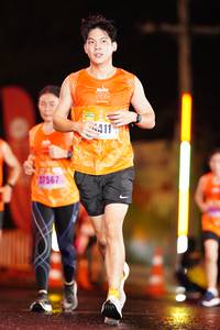 BIB: 411, 27567
                            <button type="button" onclick="openModal(17671661)" class="btn btn-primary btn-sm float-right btn-popup" data-toggle="modal" data-target=".modal-high-quality">
                        <i class="fas fa-shopping-cart"></i> Add to Cart
                    </button>
                                            <button type="button" onclick="isThisMe(17671661, true)" class="btn btn-success btn-sm float-right btn-popup btn-isme hidden" data-toggle="tooltip" data-placement="bottom" title="นี่คือรูปของคุณใช่ไหม คลิกที่นี่เพื่อเอาเข้าอัลบั้ม">
                        <i class="fas fa-plus"></i> Add to album
                    </button>
                    <button type="button" onclick="isThisMe(17671661, false)" class="btn btn-warning btn-sm float-right btn-popup btn-isnotme hidden">
                        <i class="fas fa-ban"></i> Remove from album
                    </button>