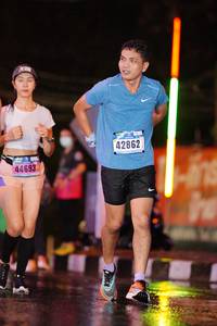 BIB: 42862, 44693
                            <button type="button" onclick="openModal(17652786)" class="btn btn-primary btn-sm float-right btn-popup" data-toggle="modal" data-target=".modal-high-quality">
                        <i class="fas fa-shopping-cart"></i> Add to Cart
                    </button>
                                            <button type="button" onclick="isThisMe(17652786, true)" class="btn btn-success btn-sm float-right btn-popup btn-isme hidden" data-toggle="tooltip" data-placement="bottom" title="นี่คือรูปของคุณใช่ไหม คลิกที่นี่เพื่อเอาเข้าอัลบั้ม">
                        <i class="fas fa-plus"></i> Add to album
                    </button>
                    <button type="button" onclick="isThisMe(17652786, false)" class="btn btn-warning btn-sm float-right btn-popup btn-isnotme hidden">
                        <i class="fas fa-ban"></i> Remove from album
                    </button>