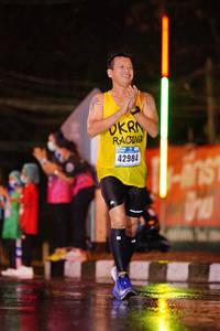 BIB: 42984
                            <button type="button" onclick="openModal(17651605)" class="btn btn-primary btn-sm float-right btn-popup" data-toggle="modal" data-target=".modal-high-quality">
                        <i class="fas fa-shopping-cart"></i> Add to Cart
                    </button>
                                            <button type="button" onclick="isThisMe(17651605, true)" class="btn btn-success btn-sm float-right btn-popup btn-isme hidden" data-toggle="tooltip" data-placement="bottom" title="นี่คือรูปของคุณใช่ไหม คลิกที่นี่เพื่อเอาเข้าอัลบั้ม">
                        <i class="fas fa-plus"></i> Add to album
                    </button>
                    <button type="button" onclick="isThisMe(17651605, false)" class="btn btn-warning btn-sm float-right btn-popup btn-isnotme hidden">
                        <i class="fas fa-ban"></i> Remove from album
                    </button>