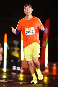 BIB: 2055
                            <button type="button" onclick="openModal(17677460)" class="btn btn-primary btn-sm float-right btn-popup" data-toggle="modal" data-target=".modal-high-quality">
                        <i class="fas fa-shopping-cart"></i> Add to Cart
                    </button>
                                            <button type="button" onclick="isThisMe(17677460, true)" class="btn btn-success btn-sm float-right btn-popup btn-isme hidden" data-toggle="tooltip" data-placement="bottom" title="นี่คือรูปของคุณใช่ไหม คลิกที่นี่เพื่อเอาเข้าอัลบั้ม">
                        <i class="fas fa-plus"></i> Add to album
                    </button>
                    <button type="button" onclick="isThisMe(17677460, false)" class="btn btn-warning btn-sm float-right btn-popup btn-isnotme hidden">
                        <i class="fas fa-ban"></i> Remove from album
                    </button>