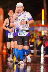 BIB: 42393, 402
                            <button type="button" onclick="openModal(17649272)" class="btn btn-primary btn-sm float-right btn-popup" data-toggle="modal" data-target=".modal-high-quality">
                        <i class="fas fa-shopping-cart"></i> Add to Cart
                    </button>
                                            <button type="button" onclick="isThisMe(17649272, true)" class="btn btn-success btn-sm float-right btn-popup btn-isme hidden" data-toggle="tooltip" data-placement="bottom" title="นี่คือรูปของคุณใช่ไหม คลิกที่นี่เพื่อเอาเข้าอัลบั้ม">
                        <i class="fas fa-plus"></i> Add to album
                    </button>
                    <button type="button" onclick="isThisMe(17649272, false)" class="btn btn-warning btn-sm float-right btn-popup btn-isnotme hidden">
                        <i class="fas fa-ban"></i> Remove from album
                    </button>