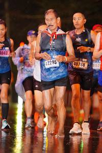 BIB: 043, 42295, 40768, 152
                            <button type="button" onclick="openModal(17648232)" class="btn btn-primary btn-sm float-right btn-popup" data-toggle="modal" data-target=".modal-high-quality">
                        <i class="fas fa-shopping-cart"></i> Add to Cart
                    </button>
                                            <button type="button" onclick="isThisMe(17648232, true)" class="btn btn-success btn-sm float-right btn-popup btn-isme hidden" data-toggle="tooltip" data-placement="bottom" title="นี่คือรูปของคุณใช่ไหม คลิกที่นี่เพื่อเอาเข้าอัลบั้ม">
                        <i class="fas fa-plus"></i> Add to album
                    </button>
                    <button type="button" onclick="isThisMe(17648232, false)" class="btn btn-warning btn-sm float-right btn-popup btn-isnotme hidden">
                        <i class="fas fa-ban"></i> Remove from album
                    </button>