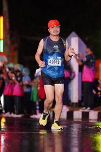 BIB: 42042
                            <button type="button" onclick="openModal(17651172)" class="btn btn-primary btn-sm float-right btn-popup" data-toggle="modal" data-target=".modal-high-quality">
                        <i class="fas fa-shopping-cart"></i> Add to Cart
                    </button>
                                            <button type="button" onclick="isThisMe(17651172, true)" class="btn btn-success btn-sm float-right btn-popup btn-isme hidden" data-toggle="tooltip" data-placement="bottom" title="นี่คือรูปของคุณใช่ไหม คลิกที่นี่เพื่อเอาเข้าอัลบั้ม">
                        <i class="fas fa-plus"></i> Add to album
                    </button>
                    <button type="button" onclick="isThisMe(17651172, false)" class="btn btn-warning btn-sm float-right btn-popup btn-isnotme hidden">
                        <i class="fas fa-ban"></i> Remove from album
                    </button>