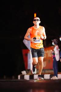 BIB: 0645
                            <button type="button" onclick="openModal(17711395)" class="btn btn-primary btn-sm float-right btn-popup" data-toggle="modal" data-target=".modal-high-quality">
                        <i class="fas fa-shopping-cart"></i> Add to Cart
                    </button>
                                            <button type="button" onclick="isThisMe(17711395, true)" class="btn btn-success btn-sm float-right btn-popup btn-isme hidden" data-toggle="tooltip" data-placement="bottom" title="นี่คือรูปของคุณใช่ไหม คลิกที่นี่เพื่อเอาเข้าอัลบั้ม">
                        <i class="fas fa-plus"></i> Add to album
                    </button>
                    <button type="button" onclick="isThisMe(17711395, false)" class="btn btn-warning btn-sm float-right btn-popup btn-isnotme hidden">
                        <i class="fas fa-ban"></i> Remove from album
                    </button>