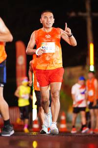 BIB: 220
                            <button type="button" onclick="openModal(17667866)" class="btn btn-primary btn-sm float-right btn-popup" data-toggle="modal" data-target=".modal-high-quality">
                        <i class="fas fa-shopping-cart"></i> Add to Cart
                    </button>
                                            <button type="button" onclick="isThisMe(17667866, true)" class="btn btn-success btn-sm float-right btn-popup btn-isme hidden" data-toggle="tooltip" data-placement="bottom" title="นี่คือรูปของคุณใช่ไหม คลิกที่นี่เพื่อเอาเข้าอัลบั้ม">
                        <i class="fas fa-plus"></i> Add to album
                    </button>
                    <button type="button" onclick="isThisMe(17667866, false)" class="btn btn-warning btn-sm float-right btn-popup btn-isnotme hidden">
                        <i class="fas fa-ban"></i> Remove from album
                    </button>