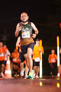 BIB: 214
                            <button type="button" onclick="openModal(17705046)" class="btn btn-primary btn-sm float-right btn-popup" data-toggle="modal" data-target=".modal-high-quality">
                        <i class="fas fa-shopping-cart"></i> Add to Cart
                    </button>
                                            <button type="button" onclick="isThisMe(17705046, true)" class="btn btn-success btn-sm float-right btn-popup btn-isme hidden" data-toggle="tooltip" data-placement="bottom" title="นี่คือรูปของคุณใช่ไหม คลิกที่นี่เพื่อเอาเข้าอัลบั้ม">
                        <i class="fas fa-plus"></i> Add to album
                    </button>
                    <button type="button" onclick="isThisMe(17705046, false)" class="btn btn-warning btn-sm float-right btn-popup btn-isnotme hidden">
                        <i class="fas fa-ban"></i> Remove from album
                    </button>