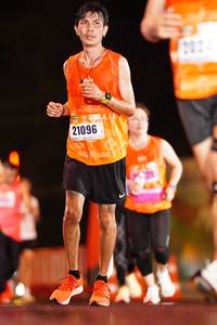 BIB: 202, 21096
                            <button type="button" onclick="openModal(17670473)" class="btn btn-primary btn-sm float-right btn-popup" data-toggle="modal" data-target=".modal-high-quality">
                        <i class="fas fa-shopping-cart"></i> Add to Cart
                    </button>
                                            <button type="button" onclick="isThisMe(17670473, true)" class="btn btn-success btn-sm float-right btn-popup btn-isme hidden" data-toggle="tooltip" data-placement="bottom" title="นี่คือรูปของคุณใช่ไหม คลิกที่นี่เพื่อเอาเข้าอัลบั้ม">
                        <i class="fas fa-plus"></i> Add to album
                    </button>
                    <button type="button" onclick="isThisMe(17670473, false)" class="btn btn-warning btn-sm float-right btn-popup btn-isnotme hidden">
                        <i class="fas fa-ban"></i> Remove from album
                    </button>