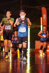 BIB: 412, 40734
                            <button type="button" onclick="openModal(17649055)" class="btn btn-primary btn-sm float-right btn-popup" data-toggle="modal" data-target=".modal-high-quality">
                        <i class="fas fa-shopping-cart"></i> Add to Cart
                    </button>
                                            <button type="button" onclick="isThisMe(17649055, true)" class="btn btn-success btn-sm float-right btn-popup btn-isme hidden" data-toggle="tooltip" data-placement="bottom" title="นี่คือรูปของคุณใช่ไหม คลิกที่นี่เพื่อเอาเข้าอัลบั้ม">
                        <i class="fas fa-plus"></i> Add to album
                    </button>
                    <button type="button" onclick="isThisMe(17649055, false)" class="btn btn-warning btn-sm float-right btn-popup btn-isnotme hidden">
                        <i class="fas fa-ban"></i> Remove from album
                    </button>