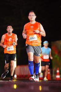 BIB: 2393, 20711
                            <button type="button" onclick="openModal(17712536)" class="btn btn-primary btn-sm float-right btn-popup" data-toggle="modal" data-target=".modal-high-quality">
                        <i class="fas fa-shopping-cart"></i> Add to Cart
                    </button>
                                            <button type="button" onclick="isThisMe(17712536, true)" class="btn btn-success btn-sm float-right btn-popup btn-isme hidden" data-toggle="tooltip" data-placement="bottom" title="นี่คือรูปของคุณใช่ไหม คลิกที่นี่เพื่อเอาเข้าอัลบั้ม">
                        <i class="fas fa-plus"></i> Add to album
                    </button>
                    <button type="button" onclick="isThisMe(17712536, false)" class="btn btn-warning btn-sm float-right btn-popup btn-isnotme hidden">
                        <i class="fas fa-ban"></i> Remove from album
                    </button>