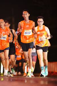 BIB: 20237, 2093
                            <button type="button" onclick="openModal(17687248)" class="btn btn-primary btn-sm float-right btn-popup" data-toggle="modal" data-target=".modal-high-quality">
                        <i class="fas fa-shopping-cart"></i> Add to Cart
                    </button>
                                            <button type="button" onclick="isThisMe(17687248, true)" class="btn btn-success btn-sm float-right btn-popup btn-isme hidden" data-toggle="tooltip" data-placement="bottom" title="นี่คือรูปของคุณใช่ไหม คลิกที่นี่เพื่อเอาเข้าอัลบั้ม">
                        <i class="fas fa-plus"></i> Add to album
                    </button>
                    <button type="button" onclick="isThisMe(17687248, false)" class="btn btn-warning btn-sm float-right btn-popup btn-isnotme hidden">
                        <i class="fas fa-ban"></i> Remove from album
                    </button>