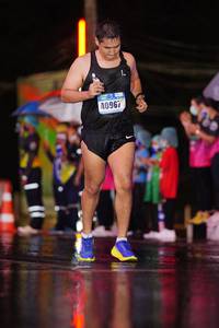 BIB: 40967
                            <button type="button" onclick="openModal(16332512)" class="btn btn-primary btn-sm float-right btn-popup" data-toggle="modal" data-target=".modal-high-quality">
                        <i class="fas fa-shopping-cart"></i> Add to Cart
                    </button>
                                            <button type="button" onclick="isThisMe(16332512, true)" class="btn btn-success btn-sm float-right btn-popup btn-isme hidden" data-toggle="tooltip" data-placement="bottom" title="นี่คือรูปของคุณใช่ไหม คลิกที่นี่เพื่อเอาเข้าอัลบั้ม">
                        <i class="fas fa-plus"></i> Add to album
                    </button>
                    <button type="button" onclick="isThisMe(16332512, false)" class="btn btn-warning btn-sm float-right btn-popup btn-isnotme hidden">
                        <i class="fas fa-ban"></i> Remove from album
                    </button>