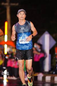 BIB: 4042
                            <button type="button" onclick="openModal(16333805)" class="btn btn-primary btn-sm float-right btn-popup" data-toggle="modal" data-target=".modal-high-quality">
                        <i class="fas fa-shopping-cart"></i> Add to Cart
                    </button>
                                            <button type="button" onclick="isThisMe(16333805, true)" class="btn btn-success btn-sm float-right btn-popup btn-isme hidden" data-toggle="tooltip" data-placement="bottom" title="นี่คือรูปของคุณใช่ไหม คลิกที่นี่เพื่อเอาเข้าอัลบั้ม">
                        <i class="fas fa-plus"></i> Add to album
                    </button>
                    <button type="button" onclick="isThisMe(16333805, false)" class="btn btn-warning btn-sm float-right btn-popup btn-isnotme hidden">
                        <i class="fas fa-ban"></i> Remove from album
                    </button>