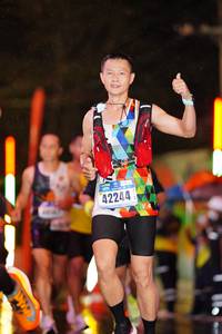 BIB: 42244
                            <button type="button" onclick="openModal(16322134)" class="btn btn-primary btn-sm float-right btn-popup" data-toggle="modal" data-target=".modal-high-quality">
                        <i class="fas fa-shopping-cart"></i> Add to Cart
                    </button>
                                            <button type="button" onclick="isThisMe(16322134, true)" class="btn btn-success btn-sm float-right btn-popup btn-isme hidden" data-toggle="tooltip" data-placement="bottom" title="นี่คือรูปของคุณใช่ไหม คลิกที่นี่เพื่อเอาเข้าอัลบั้ม">
                        <i class="fas fa-plus"></i> Add to album
                    </button>
                    <button type="button" onclick="isThisMe(16322134, false)" class="btn btn-warning btn-sm float-right btn-popup btn-isnotme hidden">
                        <i class="fas fa-ban"></i> Remove from album
                    </button>