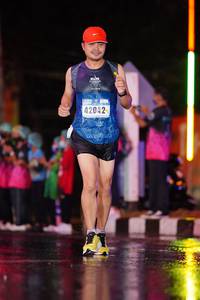 BIB: 42042
                            <button type="button" onclick="openModal(16337282)" class="btn btn-primary btn-sm float-right btn-popup" data-toggle="modal" data-target=".modal-high-quality">
                        <i class="fas fa-shopping-cart"></i> Add to Cart
                    </button>
                                            <button type="button" onclick="isThisMe(16337282, true)" class="btn btn-success btn-sm float-right btn-popup btn-isme hidden" data-toggle="tooltip" data-placement="bottom" title="นี่คือรูปของคุณใช่ไหม คลิกที่นี่เพื่อเอาเข้าอัลบั้ม">
                        <i class="fas fa-plus"></i> Add to album
                    </button>
                    <button type="button" onclick="isThisMe(16337282, false)" class="btn btn-warning btn-sm float-right btn-popup btn-isnotme hidden">
                        <i class="fas fa-ban"></i> Remove from album
                    </button>