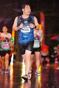 BIB: 413
                            <button type="button" onclick="openModal(16358516)" class="btn btn-primary btn-sm float-right btn-popup" data-toggle="modal" data-target=".modal-high-quality">
                        <i class="fas fa-shopping-cart"></i> Add to Cart
                    </button>
                                            <button type="button" onclick="isThisMe(16358516, true)" class="btn btn-success btn-sm float-right btn-popup btn-isme hidden" data-toggle="tooltip" data-placement="bottom" title="นี่คือรูปของคุณใช่ไหม คลิกที่นี่เพื่อเอาเข้าอัลบั้ม">
                        <i class="fas fa-plus"></i> Add to album
                    </button>
                    <button type="button" onclick="isThisMe(16358516, false)" class="btn btn-warning btn-sm float-right btn-popup btn-isnotme hidden">
                        <i class="fas fa-ban"></i> Remove from album
                    </button>