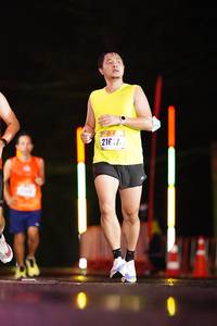 BIB: 216
                            <button type="button" onclick="openModal(16449279)" class="btn btn-primary btn-sm float-right btn-popup" data-toggle="modal" data-target=".modal-high-quality">
                        <i class="fas fa-shopping-cart"></i> Add to Cart
                    </button>
                                            <button type="button" onclick="isThisMe(16449279, true)" class="btn btn-success btn-sm float-right btn-popup btn-isme hidden" data-toggle="tooltip" data-placement="bottom" title="นี่คือรูปของคุณใช่ไหม คลิกที่นี่เพื่อเอาเข้าอัลบั้ม">
                        <i class="fas fa-plus"></i> Add to album
                    </button>
                    <button type="button" onclick="isThisMe(16449279, false)" class="btn btn-warning btn-sm float-right btn-popup btn-isnotme hidden">
                        <i class="fas fa-ban"></i> Remove from album
                    </button>