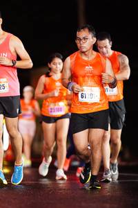 BIB: 146, 61201, 25100
                            <button type="button" onclick="openModal(16388542)" class="btn btn-primary btn-sm float-right btn-popup" data-toggle="modal" data-target=".modal-high-quality">
                        <i class="fas fa-shopping-cart"></i> Add to Cart
                    </button>
                                            <button type="button" onclick="isThisMe(16388542, true)" class="btn btn-success btn-sm float-right btn-popup btn-isme hidden" data-toggle="tooltip" data-placement="bottom" title="นี่คือรูปของคุณใช่ไหม คลิกที่นี่เพื่อเอาเข้าอัลบั้ม">
                        <i class="fas fa-plus"></i> Add to album
                    </button>
                    <button type="button" onclick="isThisMe(16388542, false)" class="btn btn-warning btn-sm float-right btn-popup btn-isnotme hidden">
                        <i class="fas fa-ban"></i> Remove from album
                    </button>