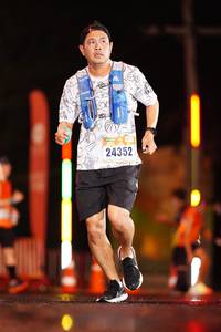 BIB: 24352
                            <button type="button" onclick="openModal(16358953)" class="btn btn-primary btn-sm float-right btn-popup" data-toggle="modal" data-target=".modal-high-quality">
                        <i class="fas fa-shopping-cart"></i> Add to Cart
                    </button>
                                            <button type="button" onclick="isThisMe(16358953, true)" class="btn btn-success btn-sm float-right btn-popup btn-isme hidden" data-toggle="tooltip" data-placement="bottom" title="นี่คือรูปของคุณใช่ไหม คลิกที่นี่เพื่อเอาเข้าอัลบั้ม">
                        <i class="fas fa-plus"></i> Add to album
                    </button>
                    <button type="button" onclick="isThisMe(16358953, false)" class="btn btn-warning btn-sm float-right btn-popup btn-isnotme hidden">
                        <i class="fas fa-ban"></i> Remove from album
                    </button>