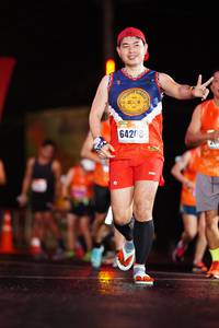 BIB: 64200
                            <button type="button" onclick="openModal(16378192)" class="btn btn-primary btn-sm float-right btn-popup" data-toggle="modal" data-target=".modal-high-quality">
                        <i class="fas fa-shopping-cart"></i> Add to Cart
                    </button>
                                            <button type="button" onclick="isThisMe(16378192, true)" class="btn btn-success btn-sm float-right btn-popup btn-isme hidden" data-toggle="tooltip" data-placement="bottom" title="นี่คือรูปของคุณใช่ไหม คลิกที่นี่เพื่อเอาเข้าอัลบั้ม">
                        <i class="fas fa-plus"></i> Add to album
                    </button>
                    <button type="button" onclick="isThisMe(16378192, false)" class="btn btn-warning btn-sm float-right btn-popup btn-isnotme hidden">
                        <i class="fas fa-ban"></i> Remove from album
                    </button>