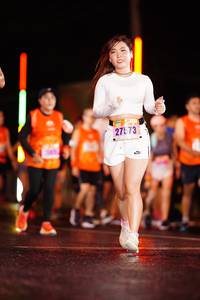 BIB: 275, 
                            <button type="button" onclick="openModal(16392416)" class="btn btn-primary btn-sm float-right btn-popup" data-toggle="modal" data-target=".modal-high-quality">
                        <i class="fas fa-shopping-cart"></i> Add to Cart
                    </button>
                                            <button type="button" onclick="isThisMe(16392416, true)" class="btn btn-success btn-sm float-right btn-popup btn-isme hidden" data-toggle="tooltip" data-placement="bottom" title="นี่คือรูปของคุณใช่ไหม คลิกที่นี่เพื่อเอาเข้าอัลบั้ม">
                        <i class="fas fa-plus"></i> Add to album
                    </button>
                    <button type="button" onclick="isThisMe(16392416, false)" class="btn btn-warning btn-sm float-right btn-popup btn-isnotme hidden">
                        <i class="fas fa-ban"></i> Remove from album
                    </button>