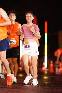 BIB: 0083, 2523
                            <button type="button" onclick="openModal(16446454)" class="btn btn-primary btn-sm float-right btn-popup" data-toggle="modal" data-target=".modal-high-quality">
                        <i class="fas fa-shopping-cart"></i> Add to Cart
                    </button>
                                            <button type="button" onclick="isThisMe(16446454, true)" class="btn btn-success btn-sm float-right btn-popup btn-isme hidden" data-toggle="tooltip" data-placement="bottom" title="นี่คือรูปของคุณใช่ไหม คลิกที่นี่เพื่อเอาเข้าอัลบั้ม">
                        <i class="fas fa-plus"></i> Add to album
                    </button>
                    <button type="button" onclick="isThisMe(16446454, false)" class="btn btn-warning btn-sm float-right btn-popup btn-isnotme hidden">
                        <i class="fas fa-ban"></i> Remove from album
                    </button>