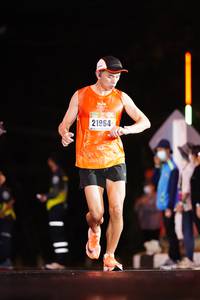 BIB: 21964
                            <button type="button" onclick="openModal(16362709)" class="btn btn-primary btn-sm float-right btn-popup" data-toggle="modal" data-target=".modal-high-quality">
                        <i class="fas fa-shopping-cart"></i> Add to Cart
                    </button>
                                            <button type="button" onclick="isThisMe(16362709, true)" class="btn btn-success btn-sm float-right btn-popup btn-isme hidden" data-toggle="tooltip" data-placement="bottom" title="นี่คือรูปของคุณใช่ไหม คลิกที่นี่เพื่อเอาเข้าอัลบั้ม">
                        <i class="fas fa-plus"></i> Add to album
                    </button>
                    <button type="button" onclick="isThisMe(16362709, false)" class="btn btn-warning btn-sm float-right btn-popup btn-isnotme hidden">
                        <i class="fas fa-ban"></i> Remove from album
                    </button>