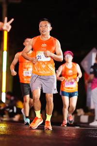 BIB: 226
                            <button type="button" onclick="openModal(16378413)" class="btn btn-primary btn-sm float-right btn-popup" data-toggle="modal" data-target=".modal-high-quality">
                        <i class="fas fa-shopping-cart"></i> Add to Cart
                    </button>
                                            <button type="button" onclick="isThisMe(16378413, true)" class="btn btn-success btn-sm float-right btn-popup btn-isme hidden" data-toggle="tooltip" data-placement="bottom" title="นี่คือรูปของคุณใช่ไหม คลิกที่นี่เพื่อเอาเข้าอัลบั้ม">
                        <i class="fas fa-plus"></i> Add to album
                    </button>
                    <button type="button" onclick="isThisMe(16378413, false)" class="btn btn-warning btn-sm float-right btn-popup btn-isnotme hidden">
                        <i class="fas fa-ban"></i> Remove from album
                    </button>