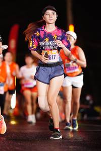 BIB: 517
                            <button type="button" onclick="openModal(16403973)" class="btn btn-primary btn-sm float-right btn-popup" data-toggle="modal" data-target=".modal-high-quality">
                        <i class="fas fa-shopping-cart"></i> Add to Cart
                    </button>
                                            <button type="button" onclick="isThisMe(16403973, true)" class="btn btn-success btn-sm float-right btn-popup btn-isme hidden" data-toggle="tooltip" data-placement="bottom" title="นี่คือรูปของคุณใช่ไหม คลิกที่นี่เพื่อเอาเข้าอัลบั้ม">
                        <i class="fas fa-plus"></i> Add to album
                    </button>
                    <button type="button" onclick="isThisMe(16403973, false)" class="btn btn-warning btn-sm float-right btn-popup btn-isnotme hidden">
                        <i class="fas fa-ban"></i> Remove from album
                    </button>