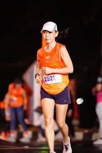 BIB: 252
                            <button type="button" onclick="openModal(16388045)" class="btn btn-primary btn-sm float-right btn-popup" data-toggle="modal" data-target=".modal-high-quality">
                        <i class="fas fa-shopping-cart"></i> Add to Cart
                    </button>
                                            <button type="button" onclick="isThisMe(16388045, true)" class="btn btn-success btn-sm float-right btn-popup btn-isme hidden" data-toggle="tooltip" data-placement="bottom" title="นี่คือรูปของคุณใช่ไหม คลิกที่นี่เพื่อเอาเข้าอัลบั้ม">
                        <i class="fas fa-plus"></i> Add to album
                    </button>
                    <button type="button" onclick="isThisMe(16388045, false)" class="btn btn-warning btn-sm float-right btn-popup btn-isnotme hidden">
                        <i class="fas fa-ban"></i> Remove from album
                    </button>