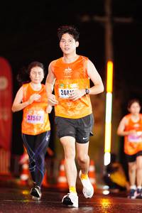 BIB: 240, 27567
                            <button type="button" onclick="openModal(16366772)" class="btn btn-primary btn-sm float-right btn-popup" data-toggle="modal" data-target=".modal-high-quality">
                        <i class="fas fa-shopping-cart"></i> Add to Cart
                    </button>
                                            <button type="button" onclick="isThisMe(16366772, true)" class="btn btn-success btn-sm float-right btn-popup btn-isme hidden" data-toggle="tooltip" data-placement="bottom" title="นี่คือรูปของคุณใช่ไหม คลิกที่นี่เพื่อเอาเข้าอัลบั้ม">
                        <i class="fas fa-plus"></i> Add to album
                    </button>
                    <button type="button" onclick="isThisMe(16366772, false)" class="btn btn-warning btn-sm float-right btn-popup btn-isnotme hidden">
                        <i class="fas fa-ban"></i> Remove from album
                    </button>