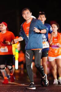 BIB: 20485, 1494, 2744
                            <button type="button" onclick="openModal(16434359)" class="btn btn-primary btn-sm float-right btn-popup" data-toggle="modal" data-target=".modal-high-quality">
                        <i class="fas fa-shopping-cart"></i> Add to Cart
                    </button>
                                            <button type="button" onclick="isThisMe(16434359, true)" class="btn btn-success btn-sm float-right btn-popup btn-isme hidden" data-toggle="tooltip" data-placement="bottom" title="นี่คือรูปของคุณใช่ไหม คลิกที่นี่เพื่อเอาเข้าอัลบั้ม">
                        <i class="fas fa-plus"></i> Add to album
                    </button>
                    <button type="button" onclick="isThisMe(16434359, false)" class="btn btn-warning btn-sm float-right btn-popup btn-isnotme hidden">
                        <i class="fas fa-ban"></i> Remove from album
                    </button>