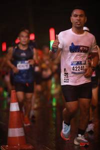 BIB: 42240
                            <button type="button" onclick="openModal(16390224)" class="btn btn-primary btn-sm float-right btn-popup" data-toggle="modal" data-target=".modal-high-quality">
                        <i class="fas fa-shopping-cart"></i> Add to Cart
                    </button>
                                            <button type="button" onclick="isThisMe(16390224, true)" class="btn btn-success btn-sm float-right btn-popup btn-isme hidden" data-toggle="tooltip" data-placement="bottom" title="นี่คือรูปของคุณใช่ไหม คลิกที่นี่เพื่อเอาเข้าอัลบั้ม">
                        <i class="fas fa-plus"></i> Add to album
                    </button>
                    <button type="button" onclick="isThisMe(16390224, false)" class="btn btn-warning btn-sm float-right btn-popup btn-isnotme hidden">
                        <i class="fas fa-ban"></i> Remove from album
                    </button>