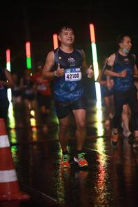 BIB: 42100
                            <button type="button" onclick="openModal(16379610)" class="btn btn-primary btn-sm float-right btn-popup" data-toggle="modal" data-target=".modal-high-quality">
                        <i class="fas fa-shopping-cart"></i> Add to Cart
                    </button>
                                            <button type="button" onclick="isThisMe(16379610, true)" class="btn btn-success btn-sm float-right btn-popup btn-isme hidden" data-toggle="tooltip" data-placement="bottom" title="นี่คือรูปของคุณใช่ไหม คลิกที่นี่เพื่อเอาเข้าอัลบั้ม">
                        <i class="fas fa-plus"></i> Add to album
                    </button>
                    <button type="button" onclick="isThisMe(16379610, false)" class="btn btn-warning btn-sm float-right btn-popup btn-isnotme hidden">
                        <i class="fas fa-ban"></i> Remove from album
                    </button>