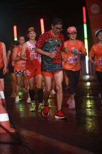 BIB: 25719, 27558, 256
                            <button type="button" onclick="openModal(16286081)" class="btn btn-primary btn-sm float-right btn-popup" data-toggle="modal" data-target=".modal-high-quality">
                        <i class="fas fa-shopping-cart"></i> Add to Cart
                    </button>
                                            <button type="button" onclick="isThisMe(16286081, true)" class="btn btn-success btn-sm float-right btn-popup btn-isme hidden" data-toggle="tooltip" data-placement="bottom" title="นี่คือรูปของคุณใช่ไหม คลิกที่นี่เพื่อเอาเข้าอัลบั้ม">
                        <i class="fas fa-plus"></i> Add to album
                    </button>
                    <button type="button" onclick="isThisMe(16286081, false)" class="btn btn-warning btn-sm float-right btn-popup btn-isnotme hidden">
                        <i class="fas fa-ban"></i> Remove from album
                    </button>