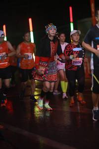 BIB: 26656
                            <button type="button" onclick="openModal(16299949)" class="btn btn-primary btn-sm float-right btn-popup" data-toggle="modal" data-target=".modal-high-quality">
                        <i class="fas fa-shopping-cart"></i> Add to Cart
                    </button>
                                            <button type="button" onclick="isThisMe(16299949, true)" class="btn btn-success btn-sm float-right btn-popup btn-isme hidden" data-toggle="tooltip" data-placement="bottom" title="นี่คือรูปของคุณใช่ไหม คลิกที่นี่เพื่อเอาเข้าอัลบั้ม">
                        <i class="fas fa-plus"></i> Add to album
                    </button>
                    <button type="button" onclick="isThisMe(16299949, false)" class="btn btn-warning btn-sm float-right btn-popup btn-isnotme hidden">
                        <i class="fas fa-ban"></i> Remove from album
                    </button>