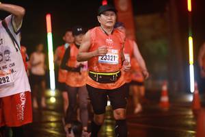 BIB: 292, 23321
                            <button type="button" onclick="openModal(16304813)" class="btn btn-primary btn-sm float-right btn-popup" data-toggle="modal" data-target=".modal-high-quality">
                        <i class="fas fa-shopping-cart"></i> Add to Cart
                    </button>
                                            <button type="button" onclick="isThisMe(16304813, true)" class="btn btn-success btn-sm float-right btn-popup btn-isme hidden" data-toggle="tooltip" data-placement="bottom" title="นี่คือรูปของคุณใช่ไหม คลิกที่นี่เพื่อเอาเข้าอัลบั้ม">
                        <i class="fas fa-plus"></i> Add to album
                    </button>
                    <button type="button" onclick="isThisMe(16304813, false)" class="btn btn-warning btn-sm float-right btn-popup btn-isnotme hidden">
                        <i class="fas fa-ban"></i> Remove from album
                    </button>