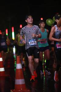 BIB: 41025, 4402, 445
                            <button type="button" onclick="openModal(16393291)" class="btn btn-primary btn-sm float-right btn-popup" data-toggle="modal" data-target=".modal-high-quality">
                        <i class="fas fa-shopping-cart"></i> Add to Cart
                    </button>
                                            <button type="button" onclick="isThisMe(16393291, true)" class="btn btn-success btn-sm float-right btn-popup btn-isme hidden" data-toggle="tooltip" data-placement="bottom" title="นี่คือรูปของคุณใช่ไหม คลิกที่นี่เพื่อเอาเข้าอัลบั้ม">
                        <i class="fas fa-plus"></i> Add to album
                    </button>
                    <button type="button" onclick="isThisMe(16393291, false)" class="btn btn-warning btn-sm float-right btn-popup btn-isnotme hidden">
                        <i class="fas fa-ban"></i> Remove from album
                    </button>