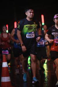 BIB: 41824, 077
                            <button type="button" onclick="openModal(16283259)" class="btn btn-primary btn-sm float-right btn-popup" data-toggle="modal" data-target=".modal-high-quality">
                        <i class="fas fa-shopping-cart"></i> Add to Cart
                    </button>
                                            <button type="button" onclick="isThisMe(16283259, true)" class="btn btn-success btn-sm float-right btn-popup btn-isme hidden" data-toggle="tooltip" data-placement="bottom" title="นี่คือรูปของคุณใช่ไหม คลิกที่นี่เพื่อเอาเข้าอัลบั้ม">
                        <i class="fas fa-plus"></i> Add to album
                    </button>
                    <button type="button" onclick="isThisMe(16283259, false)" class="btn btn-warning btn-sm float-right btn-popup btn-isnotme hidden">
                        <i class="fas fa-ban"></i> Remove from album
                    </button>