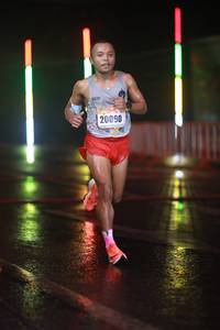 BIB: 20090
                            <button type="button" onclick="openModal(16507231)" class="btn btn-primary btn-sm float-right btn-popup" data-toggle="modal" data-target=".modal-high-quality">
                        <i class="fas fa-shopping-cart"></i> Add to Cart
                    </button>
                                            <button type="button" onclick="isThisMe(16507231, true)" class="btn btn-success btn-sm float-right btn-popup btn-isme hidden" data-toggle="tooltip" data-placement="bottom" title="นี่คือรูปของคุณใช่ไหม คลิกที่นี่เพื่อเอาเข้าอัลบั้ม">
                        <i class="fas fa-plus"></i> Add to album
                    </button>
                    <button type="button" onclick="isThisMe(16507231, false)" class="btn btn-warning btn-sm float-right btn-popup btn-isnotme hidden">
                        <i class="fas fa-ban"></i> Remove from album
                    </button>