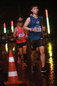 BIB: 207, 033, 4991
                            <button type="button" onclick="openModal(16364462)" class="btn btn-primary btn-sm float-right btn-popup" data-toggle="modal" data-target=".modal-high-quality">
                        <i class="fas fa-shopping-cart"></i> Add to Cart
                    </button>
                                            <button type="button" onclick="isThisMe(16364462, true)" class="btn btn-success btn-sm float-right btn-popup btn-isme hidden" data-toggle="tooltip" data-placement="bottom" title="นี่คือรูปของคุณใช่ไหม คลิกที่นี่เพื่อเอาเข้าอัลบั้ม">
                        <i class="fas fa-plus"></i> Add to album
                    </button>
                    <button type="button" onclick="isThisMe(16364462, false)" class="btn btn-warning btn-sm float-right btn-popup btn-isnotme hidden">
                        <i class="fas fa-ban"></i> Remove from album
                    </button>